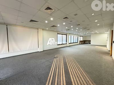 4 Floors - Office For Rent in Adlieh - مكتب للأجار في العادلية