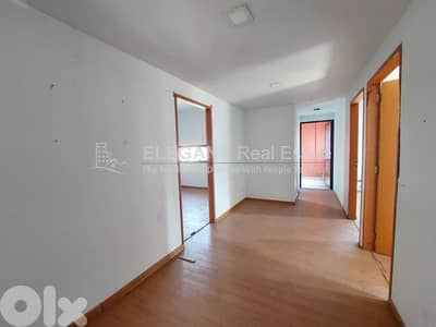 Office space available with 24/7 Electricity !