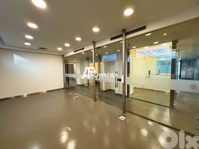Office For Rent in Adlieh - مكتب للأجار في العادلية