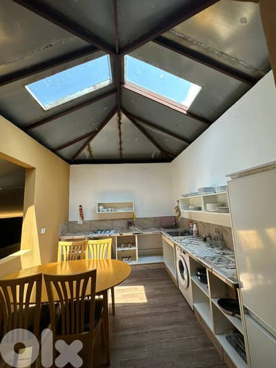 Furnished Rooftop in Khenchara 300sqm for rentرووف مفروش في الخنشارة 3
