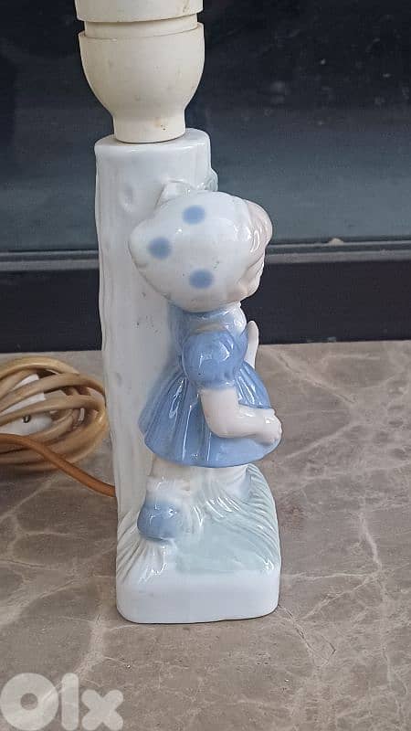 antique 8