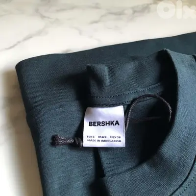 Bershka - boxy fit short sleeve T-shirt Size S