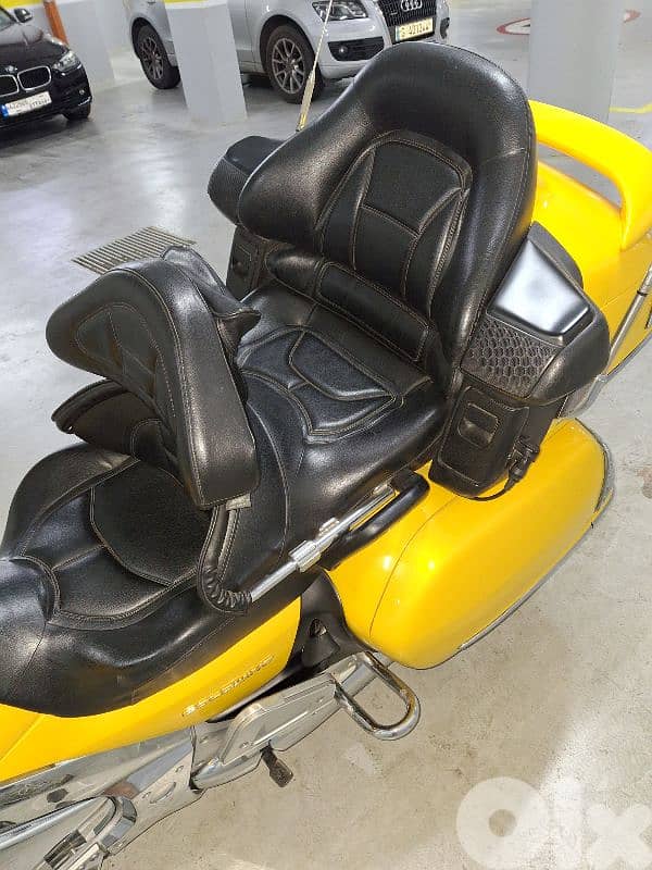 Honda Goldwing 1800cc with extra parts still not used 4