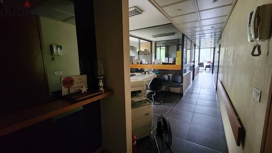 Office for rent in Louaizeh مكتب للإيجار في اللويزة
