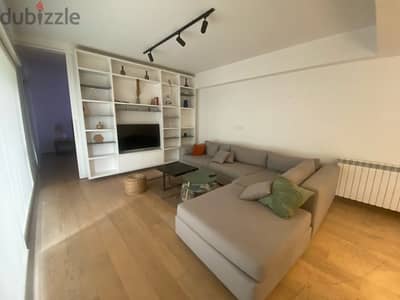 Beautiful  loft with large master bedroom yearly