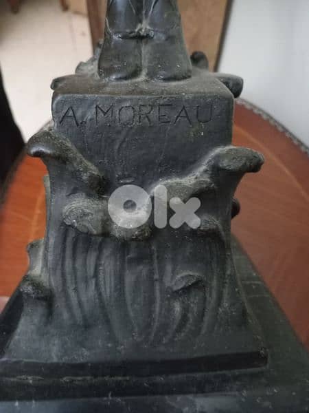 Bronze statue signed A Moreau 3