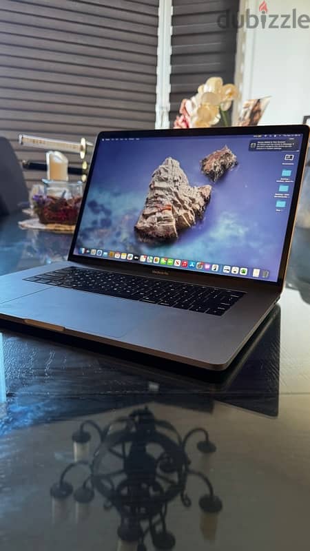 Macbook Pro 15” 32GB i9 1 Terra 2