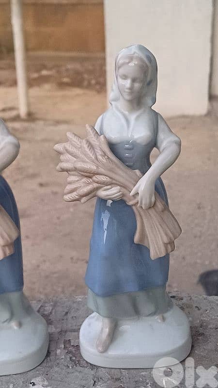 antique 4