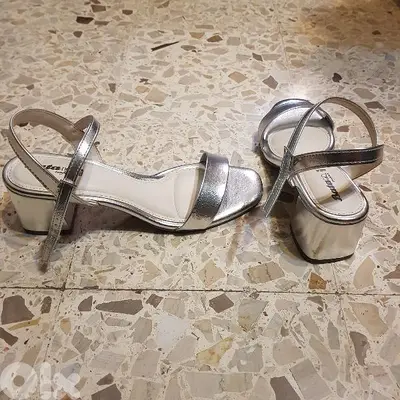 Women Scandal - Silver Shoes