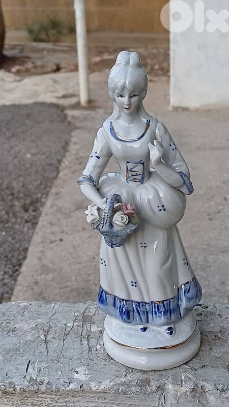 antique 0