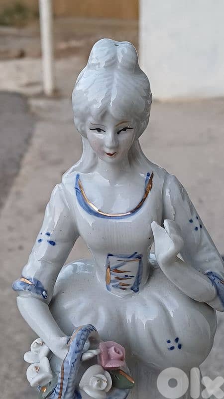 antique 3