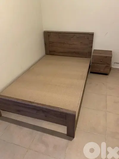 تخت مفرد ونص جديدة بافضل الاسعار من المعمل