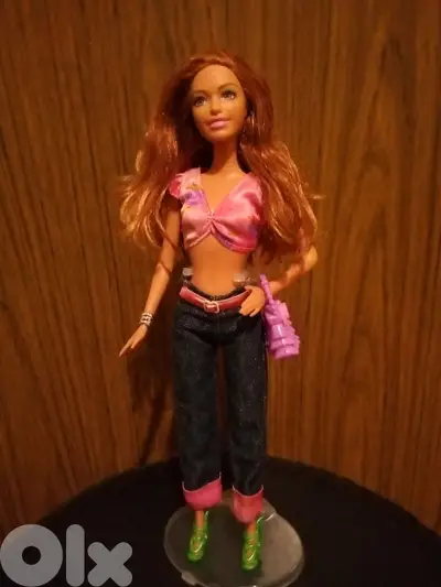SUMMER FASHIONISTAS Barbie Friend Mattel doll 2013 Unflexi wearing=21$