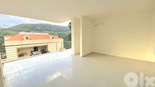 Apartment for sale in qennabet Baabdat/ View/ New/ Terrace
