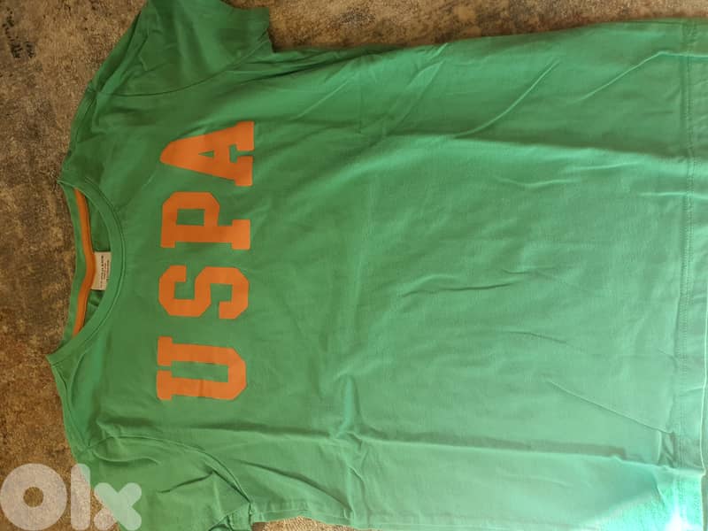3 t-shirts size 9-10-11 0