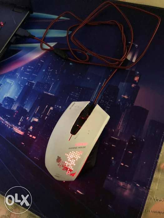 White Gaming mouse with RGB 5500 DPI 0