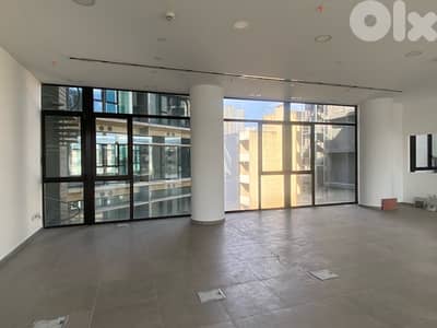 Open space office high scale building
