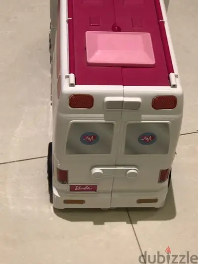 Barbie Care Clinic Vehicle Playset Barbie Care Clinic Vehicle Playset