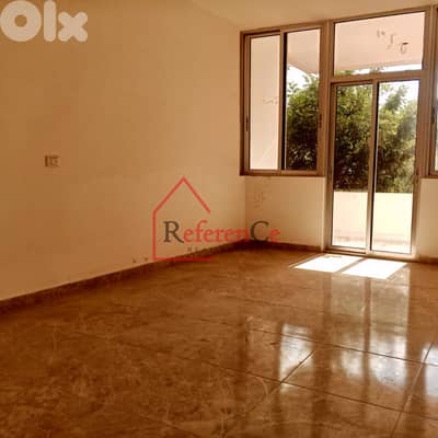 Aprtment with terrace in Betchay شقة مع تراس في بيتشاي