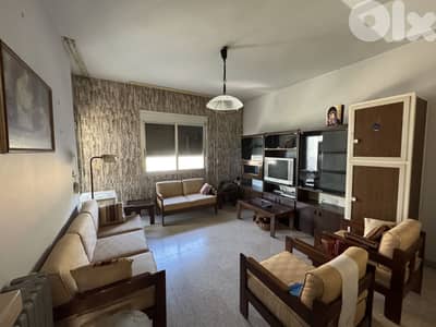 RWK151IY - Catchy Apartment For Sale In the Heart of Ballouneh