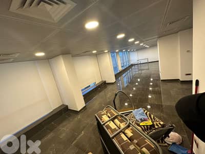 260 Sqm | Prestigious luxury Office with panoramic sea view