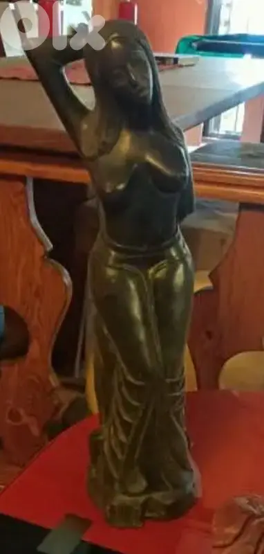 woman statue