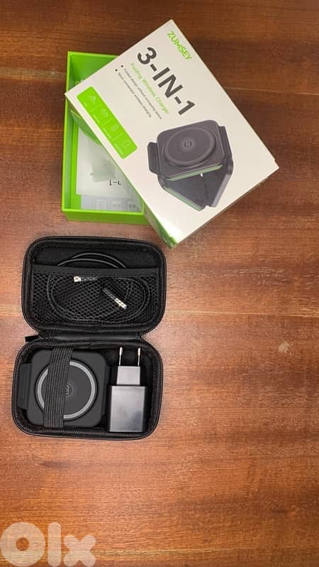 ZUMSEY 3in1 Wireless Charging Station 0