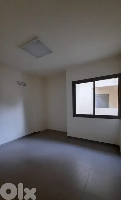 hadath main road office 55 sqm for rent with two parking Ref#5133