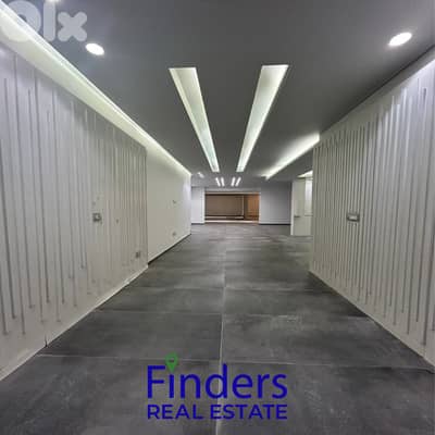 Showroom for rent in Dekwaneh! صالة عرض للإيجار في الدكوانة
