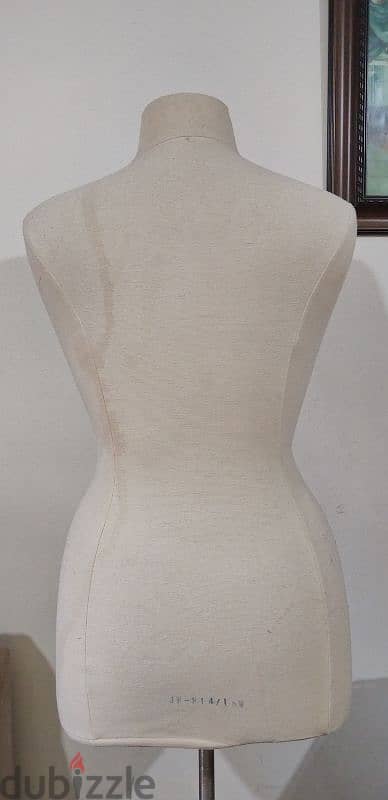 Mannequin in good condition 2