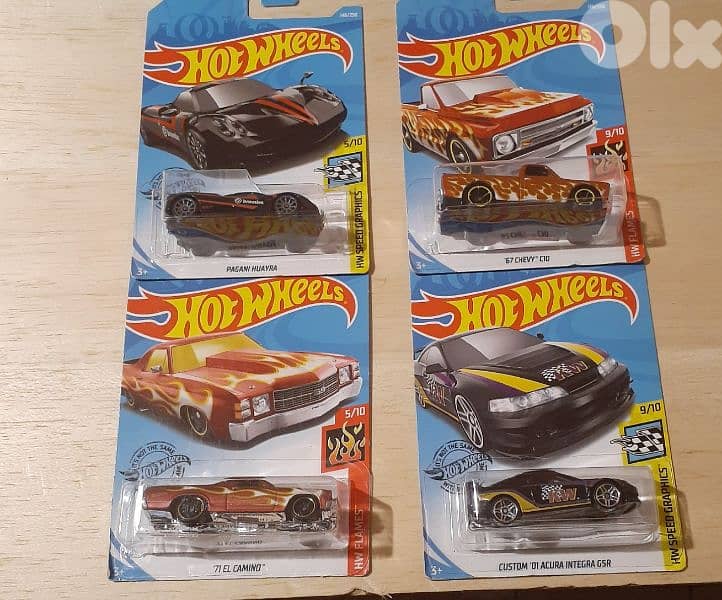 Hot Wheels (2019) diecast car model 1;64 4