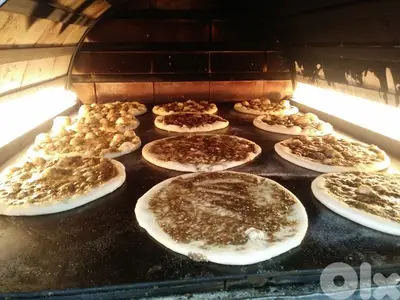 أنا معلم فرن مناقيش بيتزا أريد عمل التواصل معي واتساب. .