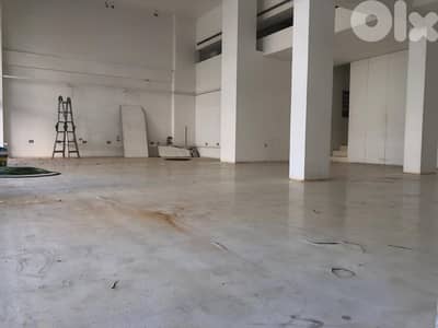 Showroom for rent in Horsh Tabet معرض للإيجار في حرش تابت