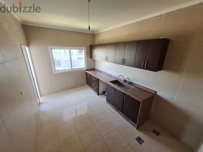 Apartment with Breathtaking Views in Btouratij, Al Koura