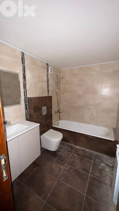 apartment For sale in adma شقة للبيع في ادما