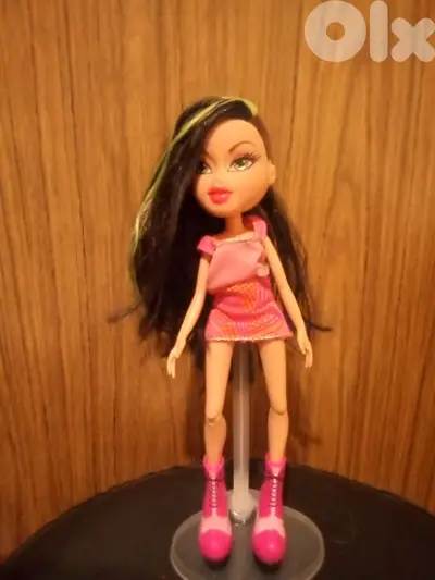 BRATZ JADE PLAID MEETS PUNK As New MGA doll Special hair+her own Shoes