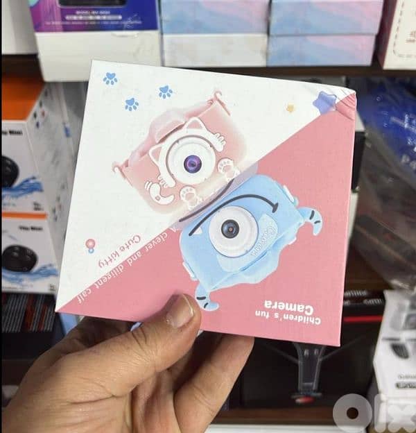 Hello Kitty wonderfull Camera - blue and pink available 1