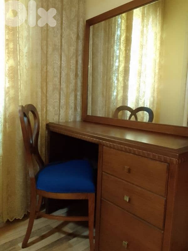 commode with mirror and chair 0