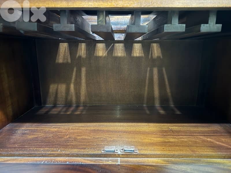 Stained Glass Bar Cabinet 2