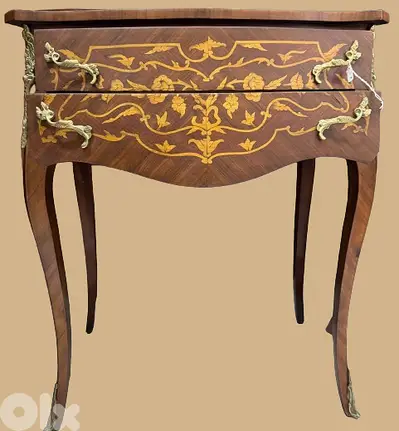 Baroque Console
