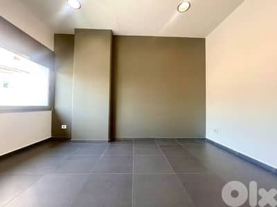 JH24-3780 Office 110m for rent in Sin l Fil, $ 1,750 cash