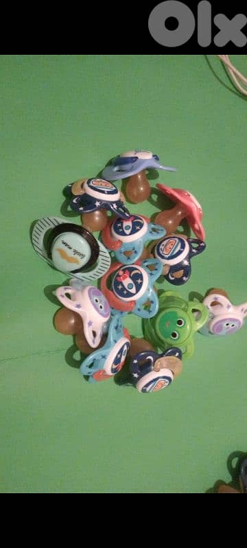 Pacifiers 0