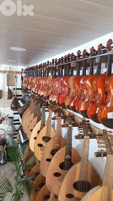 violin available in all sizes 1