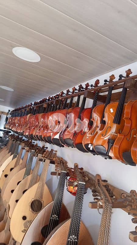 violin available in all sizes 2