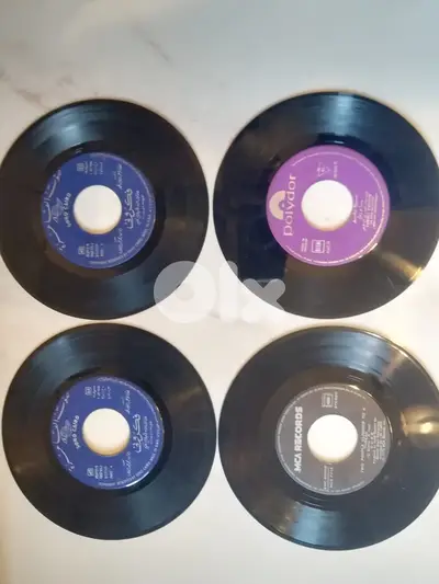 Any 45t 7" vinyl in the list for 300k LL