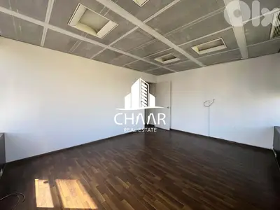 Office for Rent in Hamra - مكتب للايجار في الحمرا - #R2204