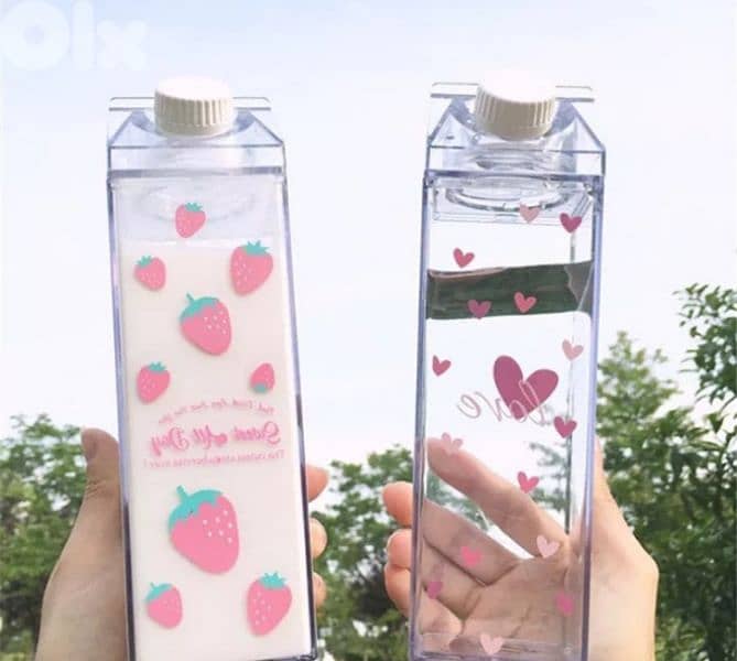 transparent milk and juice bottles 0