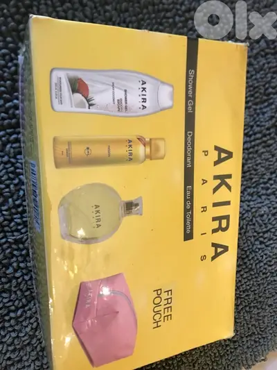 akira gift set