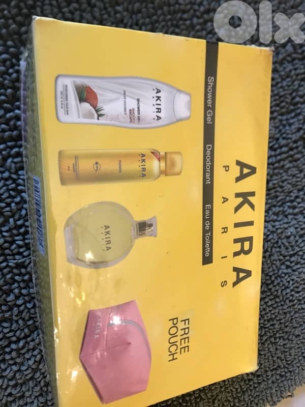 akira gift set 0