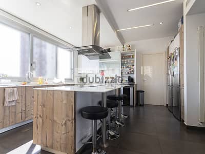 Unique Triplex | 3 Master | Private Jacuzzi & Pool | Terrace